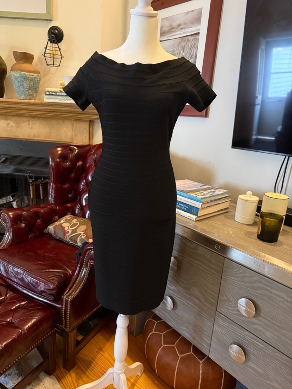 Herve Leger Black Off-the-Shoulder Bandage Midi Dress